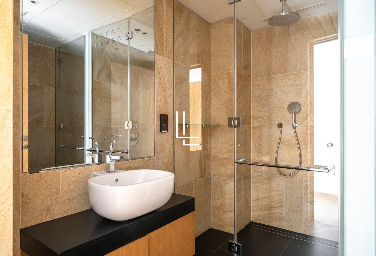 Ultra-Luxury 3BR | Marina Facing |Prime Location photo 10