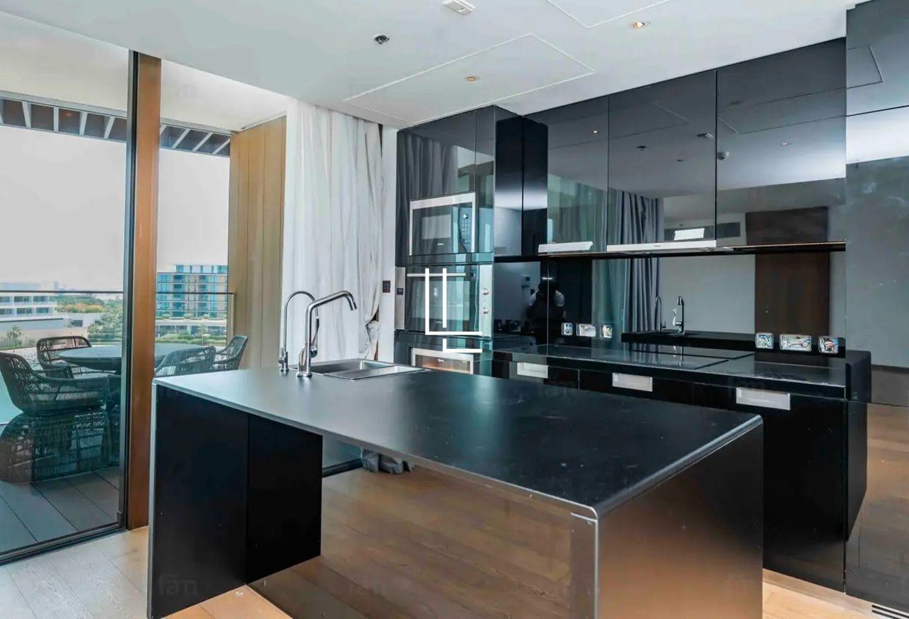 Ultra-Luxury 3BR | Marina Facing |Prime Location photo 8