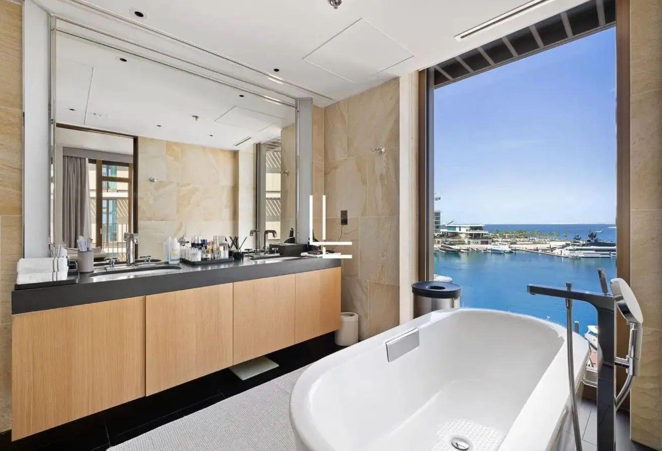 Ultra-Luxury 3BR | Marina Facing |Prime Location photo 4