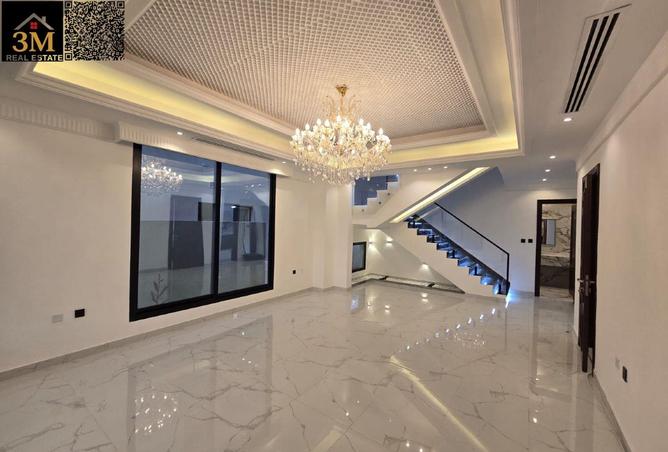 73843704 - Property Image 2