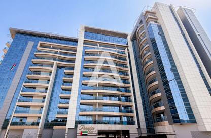 Apartment - 1 - 2 for sale in Paradise View 1 - Majan - Dubai