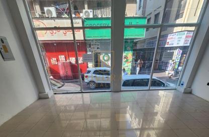 Shop - Studio for rent in Central Building - Naif - Deira - Dubai