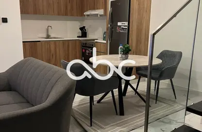 شقة - 2 غرف نوم - 3 حمامات للايجار في مساكن الواحه - مدينة مصدر - أبوظبي