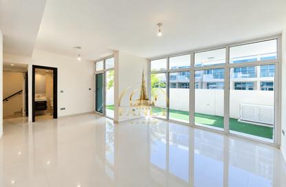 Villa - 3 - 3 for rent in Vardon - Damac Hills 2 - Dubai