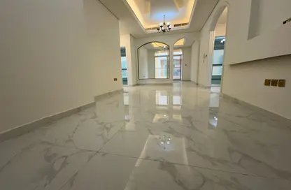 Apartment - 2 Bedrooms - 2 Bathrooms for rent in Al Mowaihat 3 - Al Mowaihat - Ajman