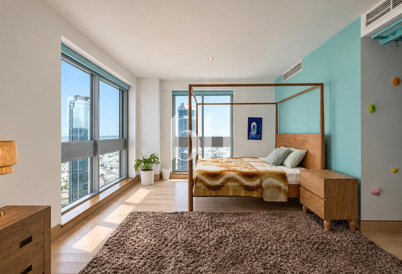 Rare Penthouse | Upgraded | 360 Views | Vacant photo 12