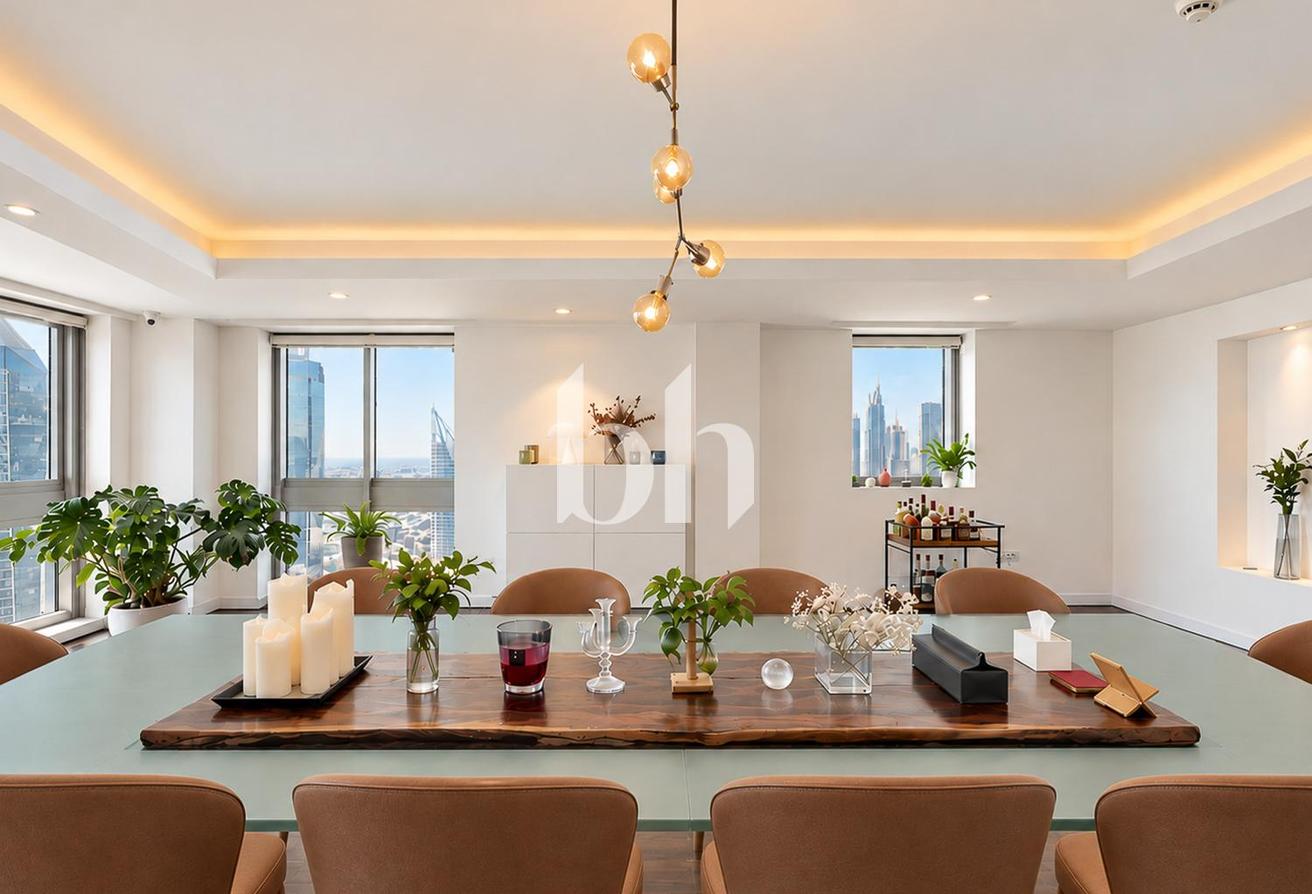 Rare Penthouse | Upgraded | 360 Views | Vacant photo 9