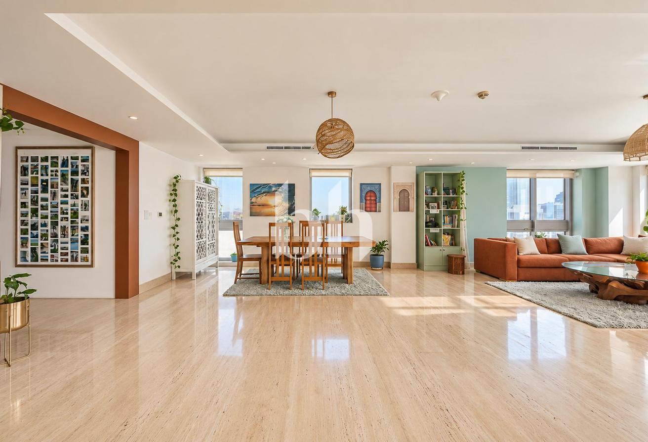 Rare Penthouse | Upgraded | 360 Views | Vacant photo 2