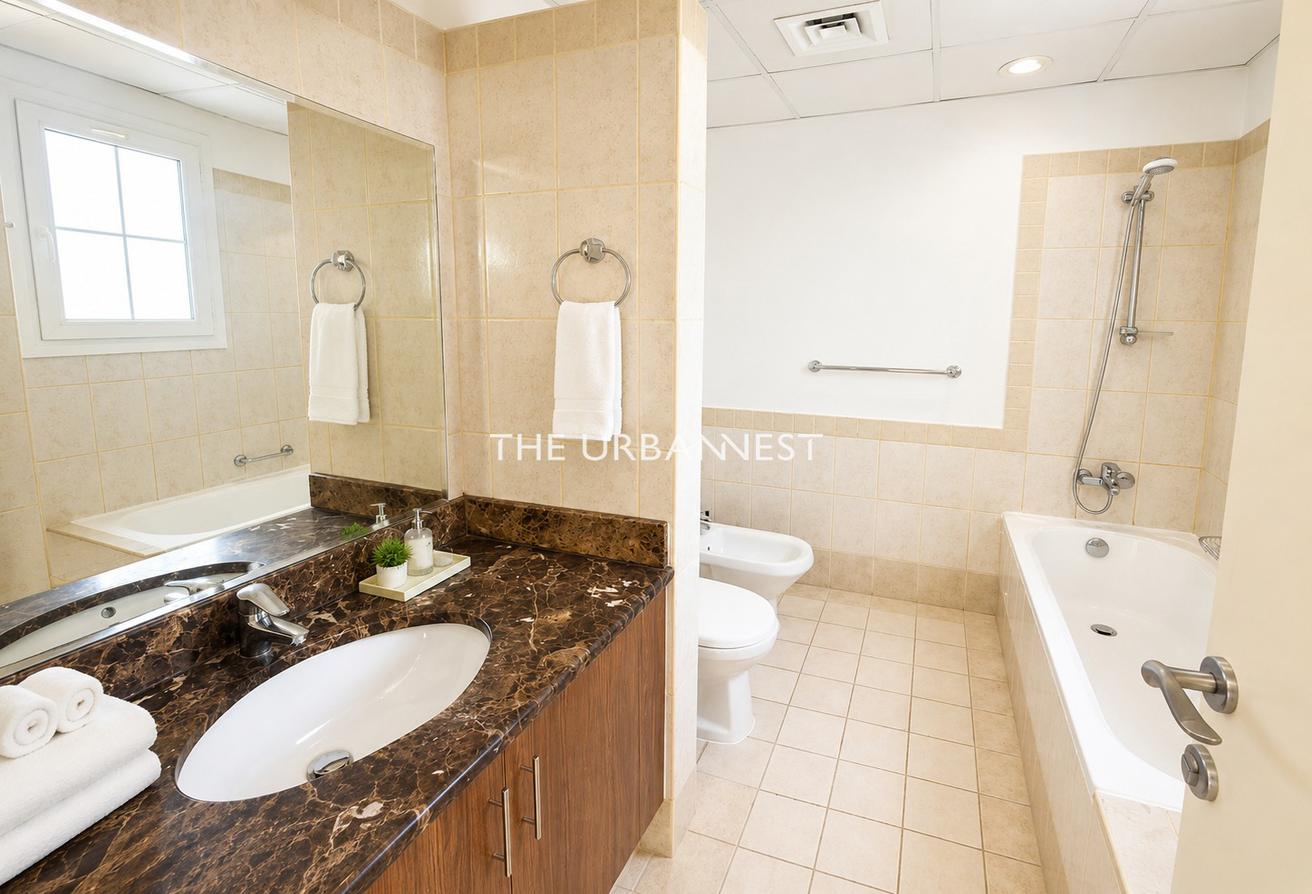 Well‑Maintained | Prime Location | Vacant Now photo 11