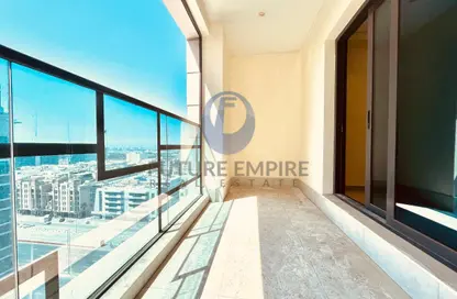 شقة - 2 غرف نوم - 3 حمامات للايجار في مول الحضيبة - الحضيبة - السطوة - دبي