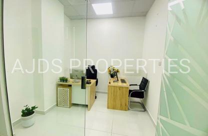 Office Space - Studio - 1 Bathroom for rent in Red Avenue - Al Garhoud - Dubai