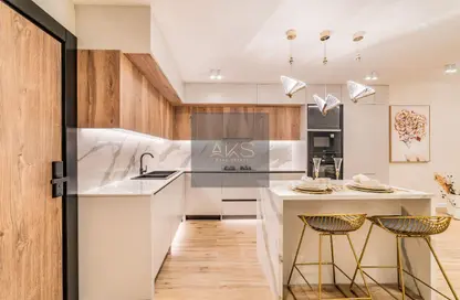 شقة - غرفة نوم - 2 حمامات للبيع في لاكي رويال ريزيدنس - الضاحية 10 - قرية جميرا الدائرية - دبي