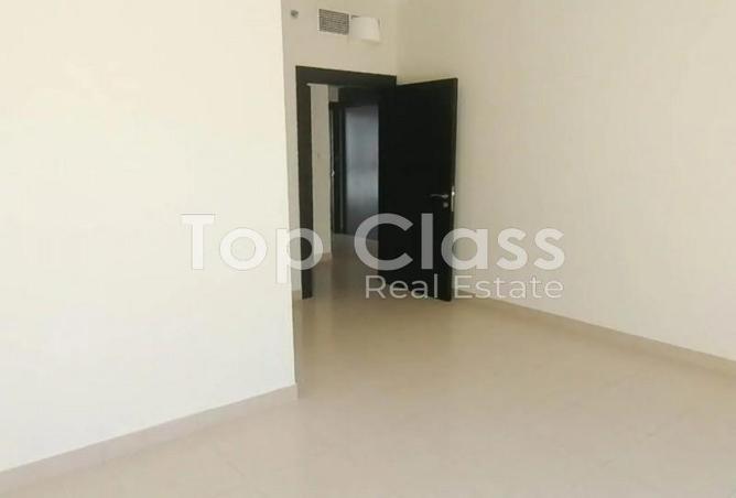 67445226 - Property Image 3