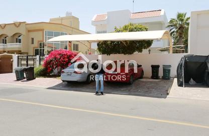 Villa - 5 Bedrooms - 4 Bathrooms for rent in Al Safa 2 - Al Safa - Dubai