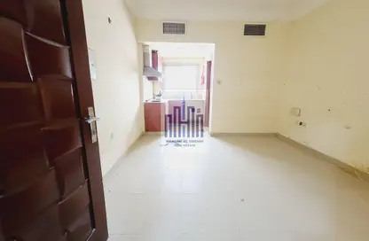 Apartment - Studio - 1 Bathroom for rent in Fire Station Road - Muwaileh - Sharjah