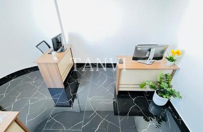 Office Space - Studio - 1 for rent in Fatima Mohammad Ahmad Bin Suleiman Building - Al Raffa - Bur Dubai - Dubai