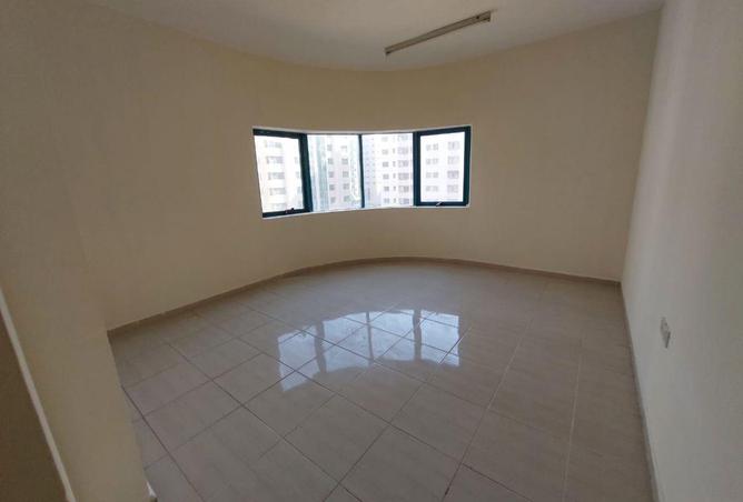 2Of31CX1WHQ - Property Image 2