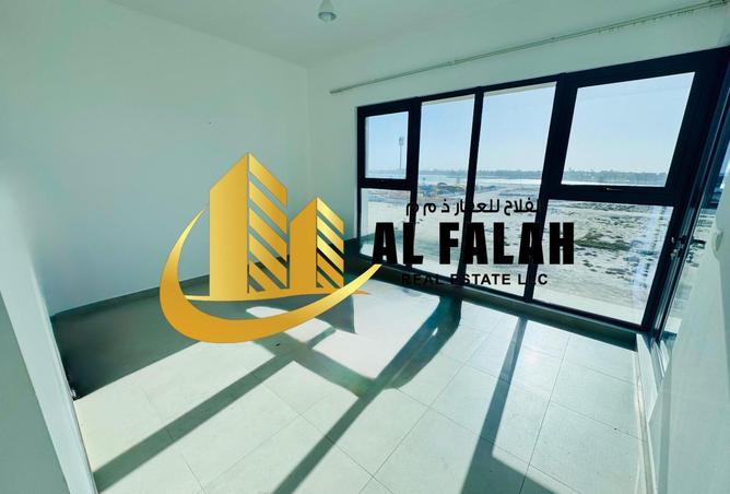 73864063 - Property Image 2