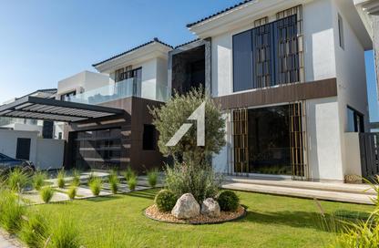 Villa - 6 Bedrooms - 7 Bathrooms for sale in Garden Homes Frond B - Garden Homes - Palm Jumeirah - Dubai