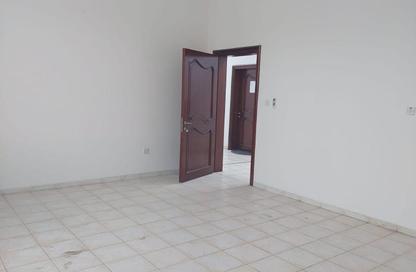 Office Space - Studio - 3 Bathrooms for rent in Mussafah Industrial Area - Mussafah - Abu Dhabi