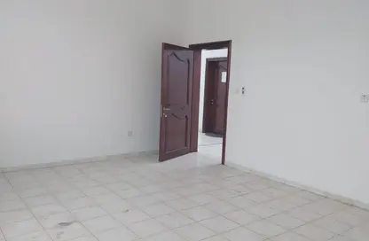 Office Space - Studio - 3 Bathrooms for rent in Mussafah Industrial Area - Mussafah - Abu Dhabi Office Space - Studio - 3 Bathrooms for rent in Mussafah Industrial Area - Mussafah - Abu Dhabi