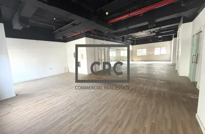 محل - استوديو - 2 حمامات للايجار في الريف - أبوظبي