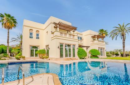 Villa - 5 - 6 for rent in Sector H - Emirates Hills - Dubai