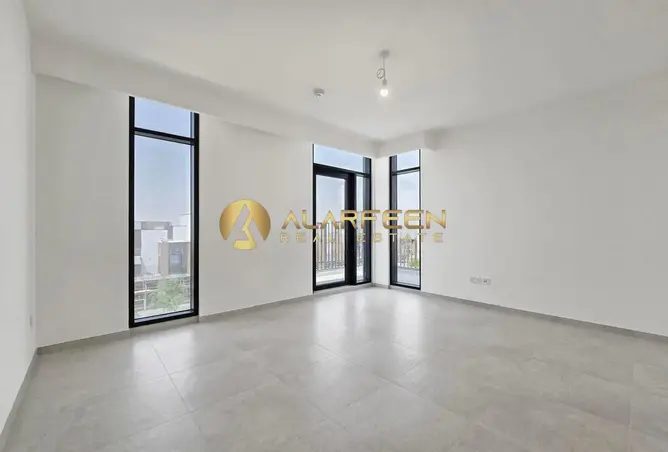 91382325 - Property Image 3