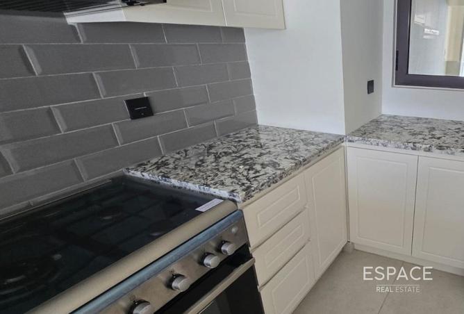 82369433 - صورة العقار 3