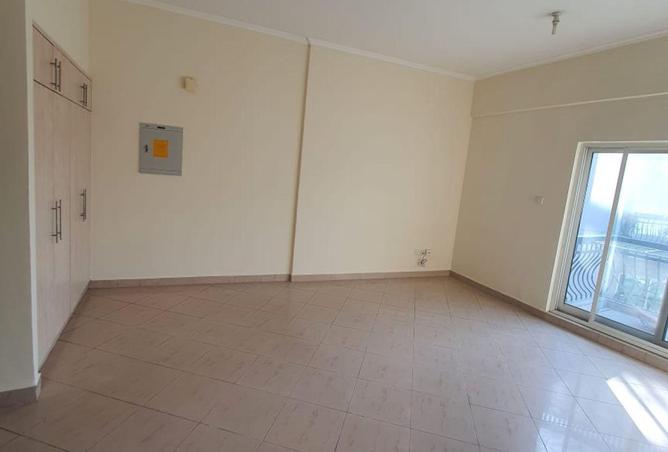81957691 - Property Image 3