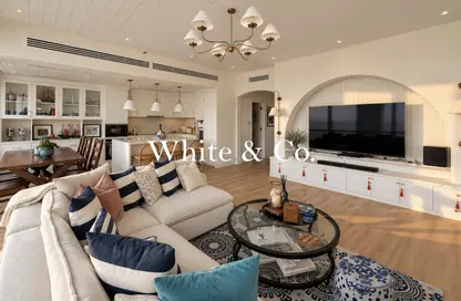 Apartment - 2 Bedrooms - 2 Bathrooms for sale in The Fairways East - The Fairways - The Views - Dubai Apartment - 2 Bedrooms - 2 Bathrooms for sale in The Fairways East - The Fairways - The Views - Dubai