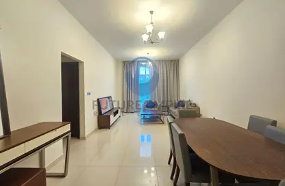Apartment - 2 Bedrooms - 3 Bathrooms for rent in Emerald Jadaf Metro - Al Jaddaf - Dubai