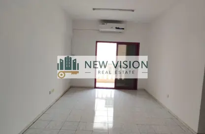 Apartment - 2 Bedrooms - 2 Bathrooms for rent in Business Tower - Al Majaz 2 - Al Majaz - Sharjah