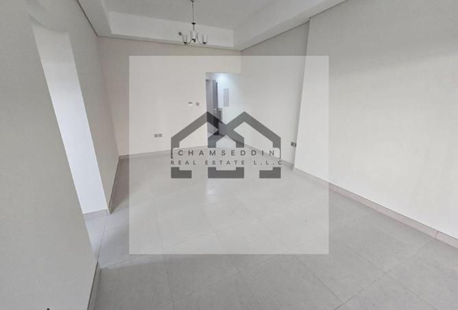 100406318 - Property Image 2