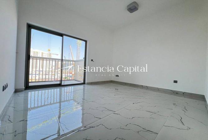 Premium 3BR | Maid’s | Spacious | Well Maintained photo 2