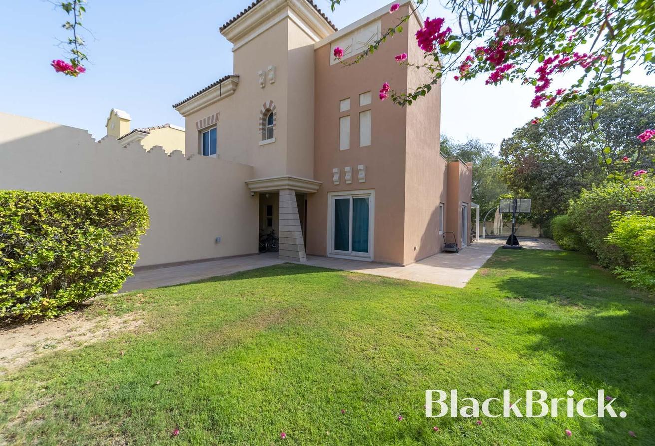 Vacant Soon | Private Pool | Close To Park photo 20