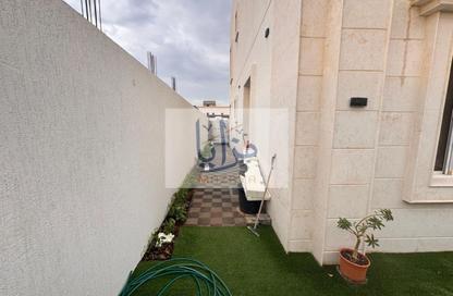 Villa - 3 Bedrooms - 6 Bathrooms for rent in Al Yasmeen 1 - Al Yasmeen - Ajman