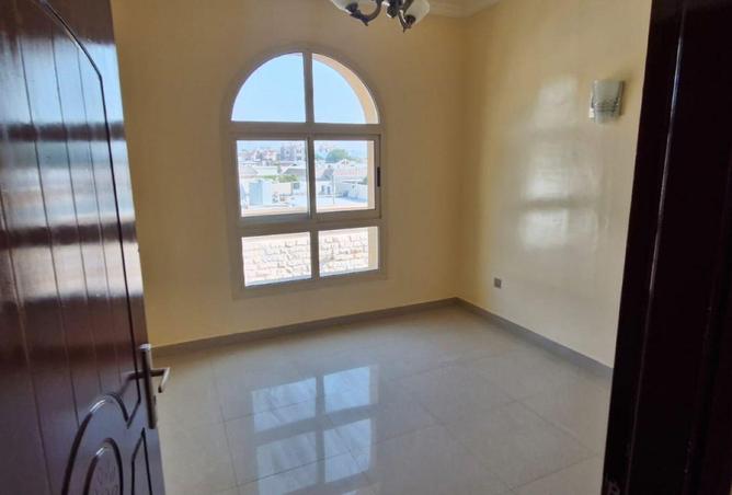 73114111 - Property Image 2