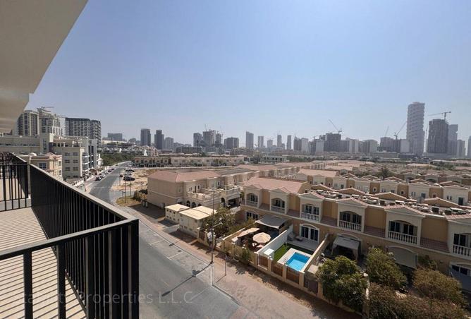 GREAT VALUE RENT | BRAND NEW | CORNER UNIT photo 2