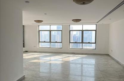 Apartment - 3 - 4 for rent in Al Majaz 3 - Al Majaz - Sharjah