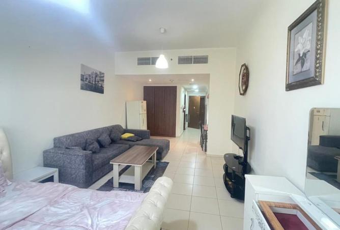 74252828 - Property Image 2