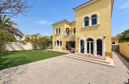 Villa - 3 - 4 for rent in District 8 - Jumeirah Park - Dubai Villa - 3 - 4 for rent in District 8 - Jumeirah Park - Dubai