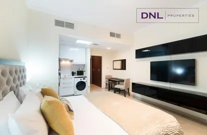 Apartment - Studio - 1 Bathroom for sale in Burj Al Nujoom - Downtown Dubai - Dubai