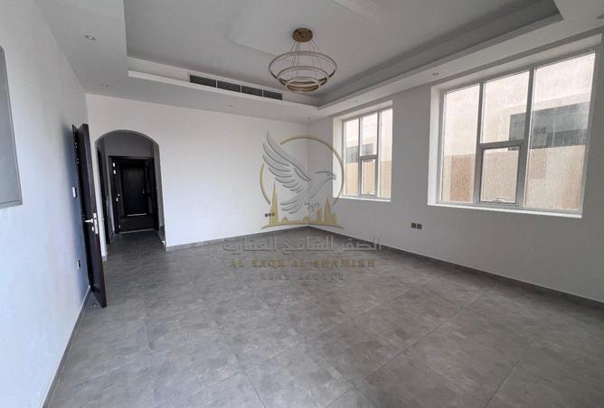 128850952 - Property Image 2