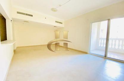 Apartment - 2 - 3 for rent in Plaza Residences 2 - Plaza Residences - District 13 - Jumeirah Village Circle - Dubai