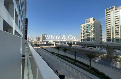 شقة - 1 حمام للايجار في عزيزي بلازا - الفرجان - دبي