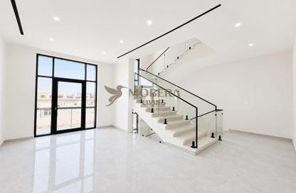 Villa - 5 - 7 for rent in Al Aweer 1 - Al Aweer - Dubai