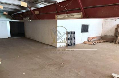 Warehouse - Studio - 2 for rent in Industrial Area 11 - Sharjah Industrial Area - Sharjah
