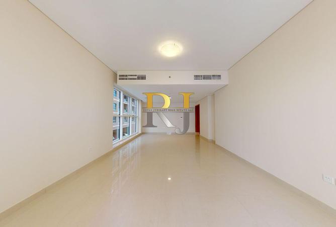 74236854 - Property Image 3