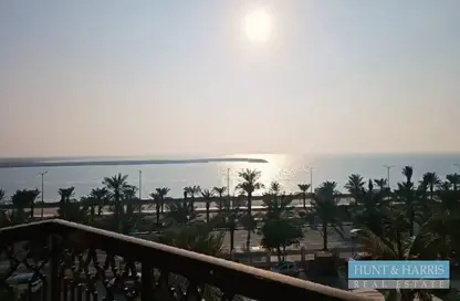 شقة - غرفة نوم - 2 حمامات للايجار في ياقوت - باب البحر - جزيرة المرجان - رأس الخيمة